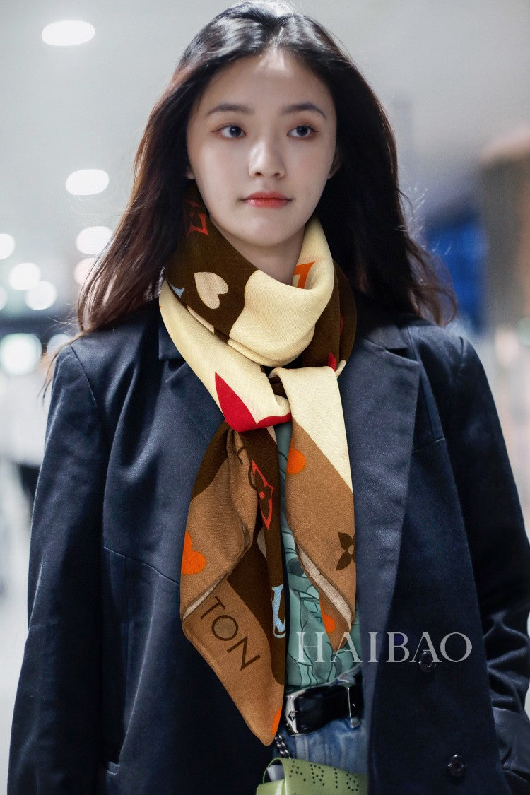 Louis Vuitton scarf
