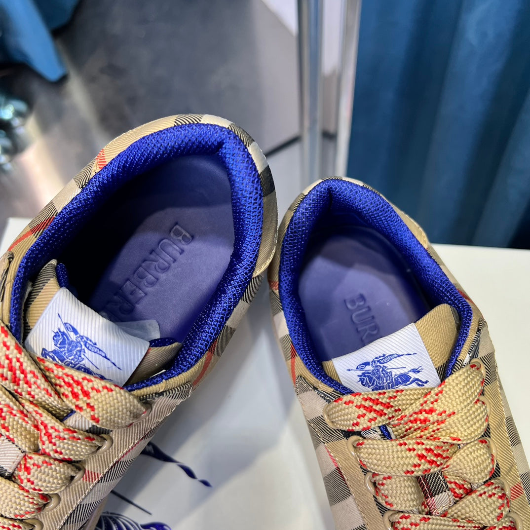 Burberry Sneakers