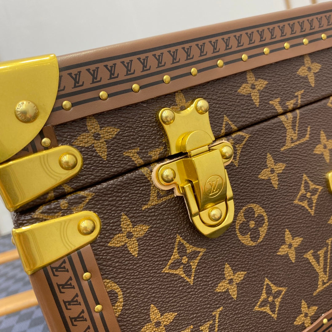 Louis Vuitton Bisten 50 Attache Hard Case Trunk
