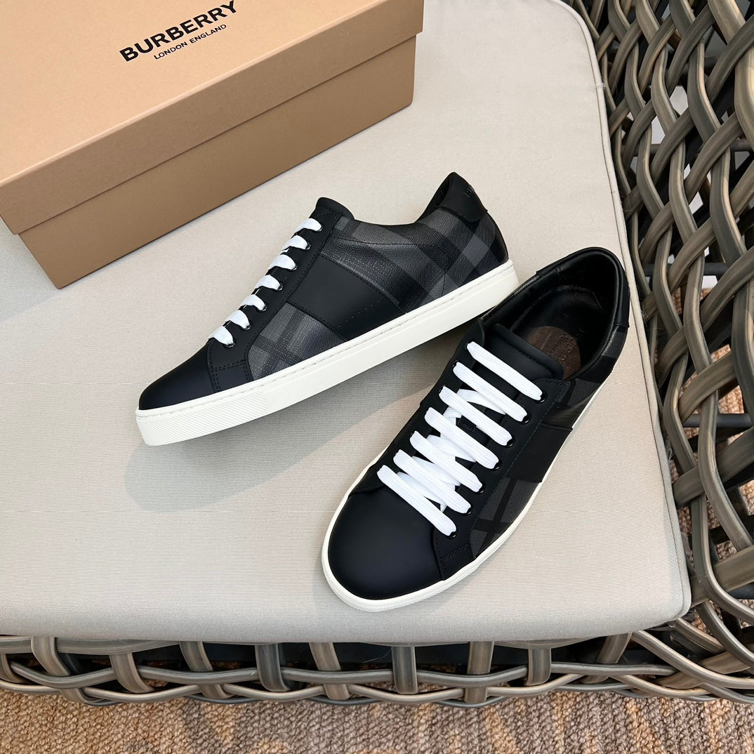 Burberry Sneakers