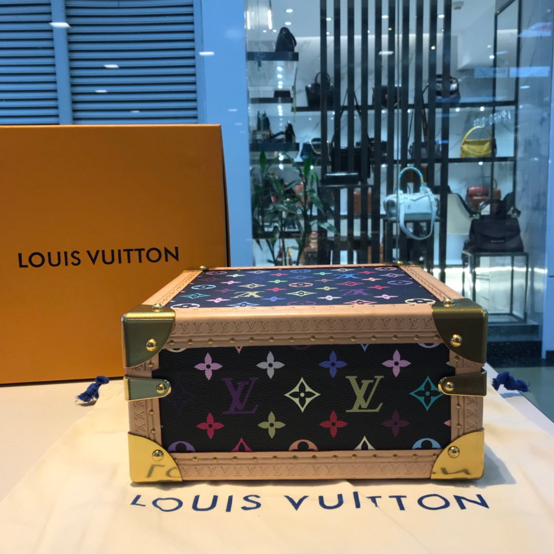 Louis Vuitton Jewelry Case Trunk
