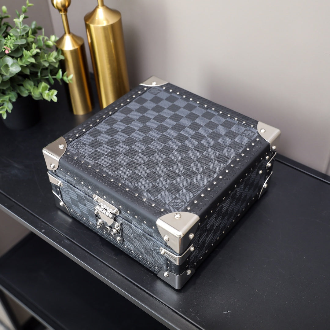 Louis Vuitton Jewelry Case Trunk