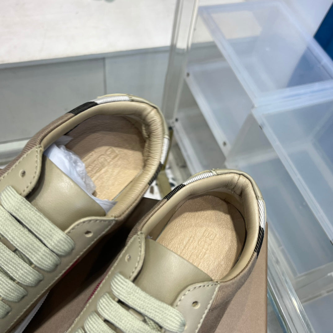 Burberry Sneakers