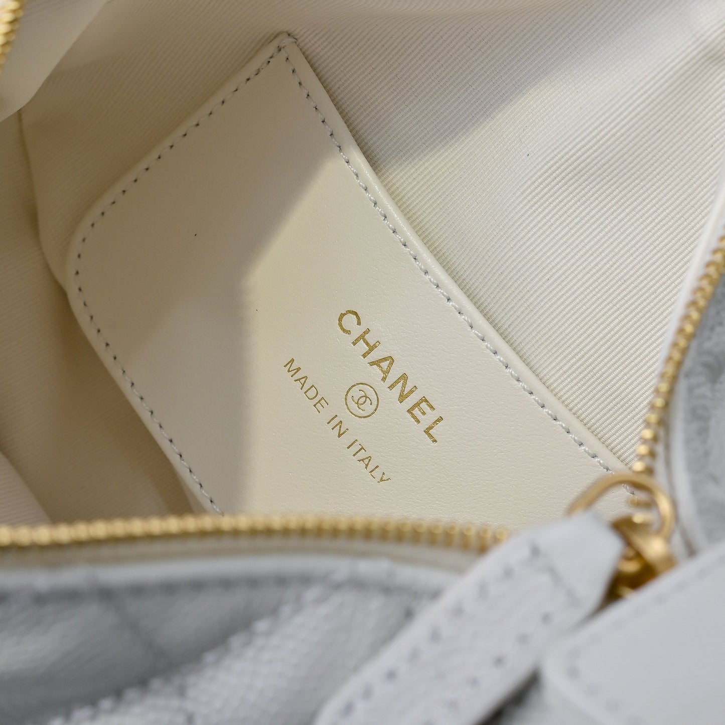 Chanel 25SS CC Chain Hula Hoop Bag
