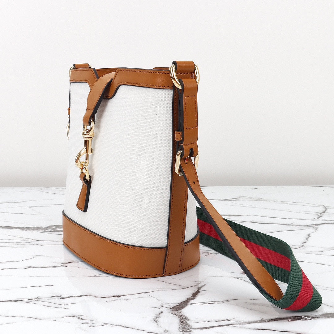 Gucci Mini Bucket Shoulder Bag