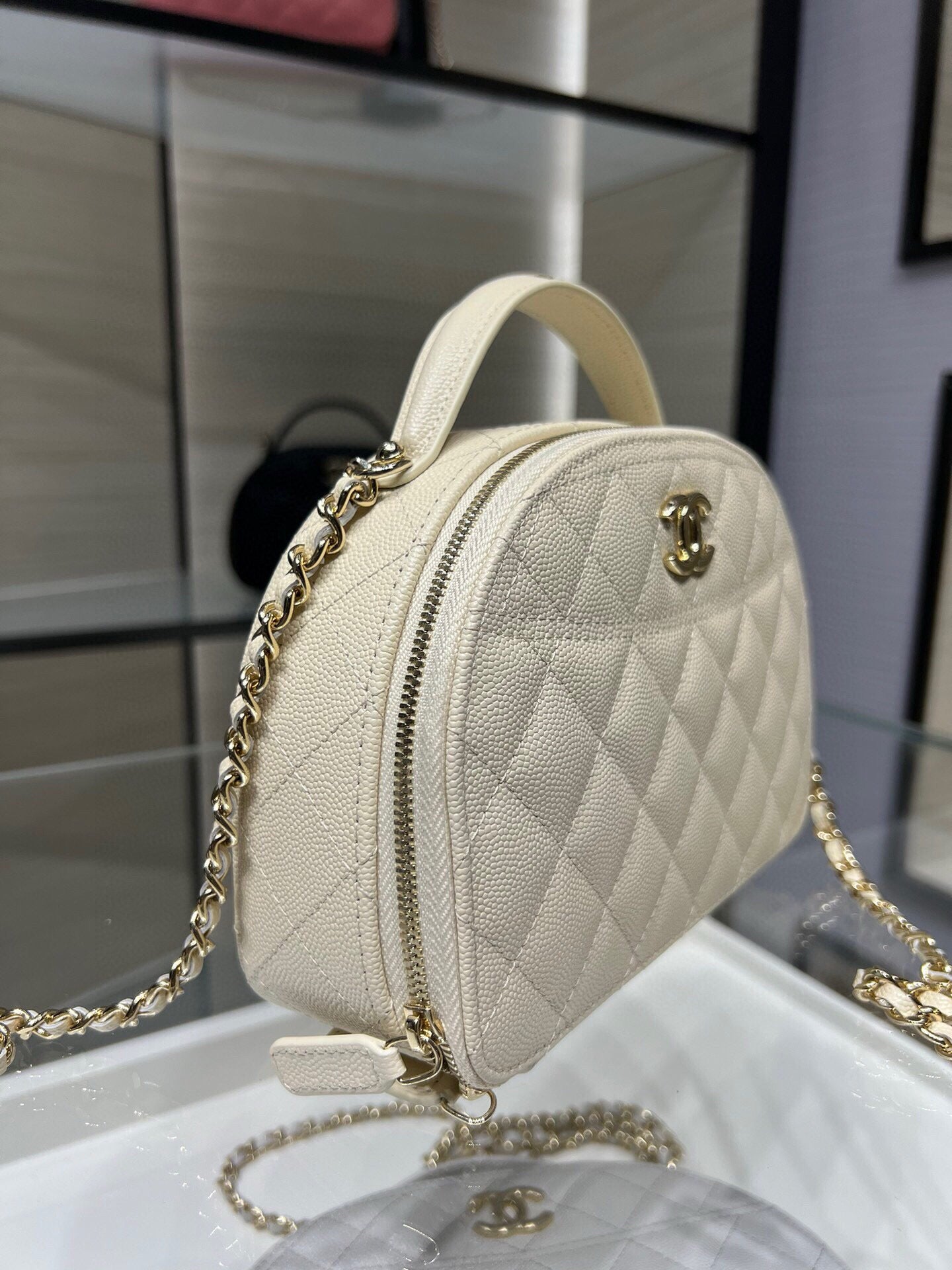 Chanel 22C Mini Round Vanity Bag
