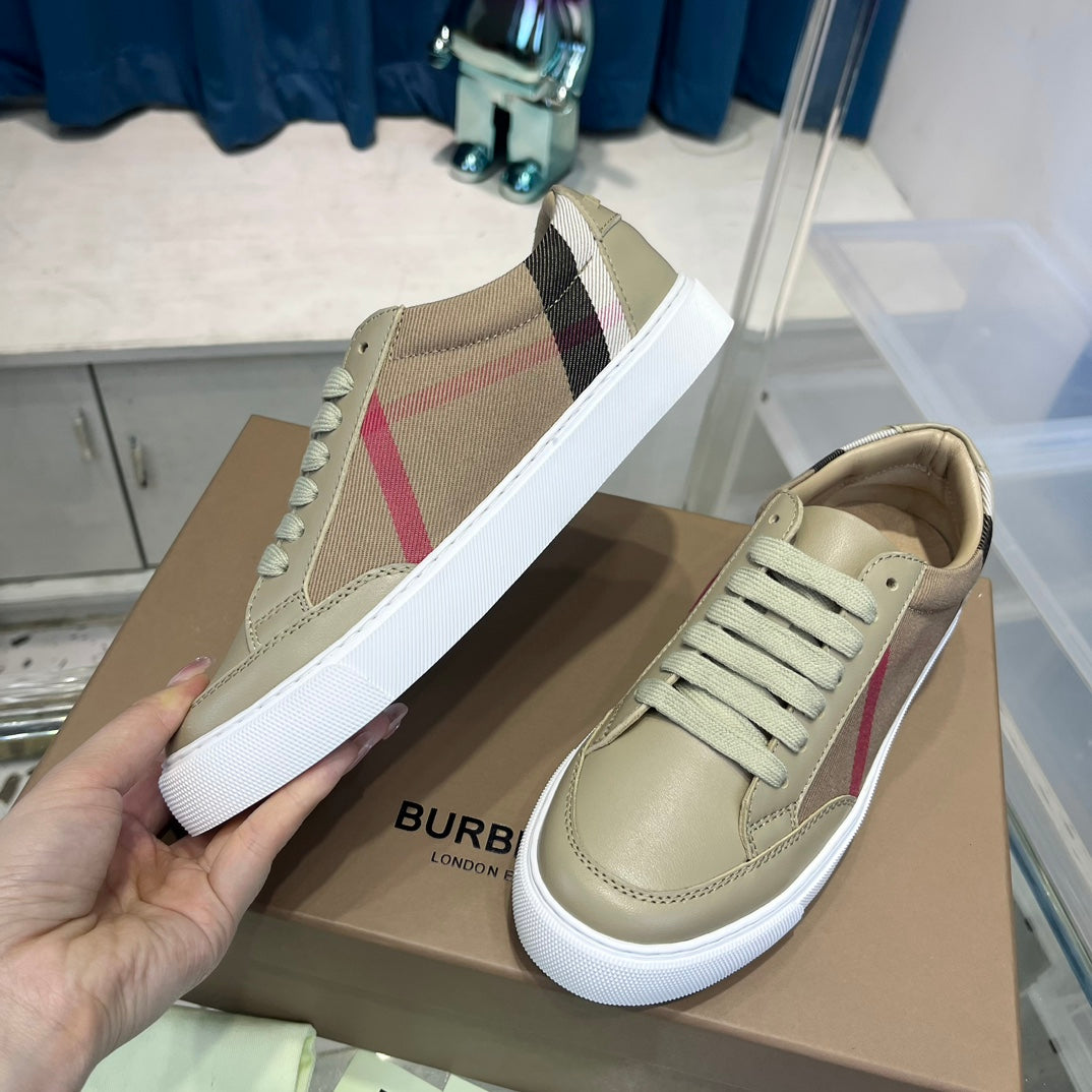 Burberry Sneakers