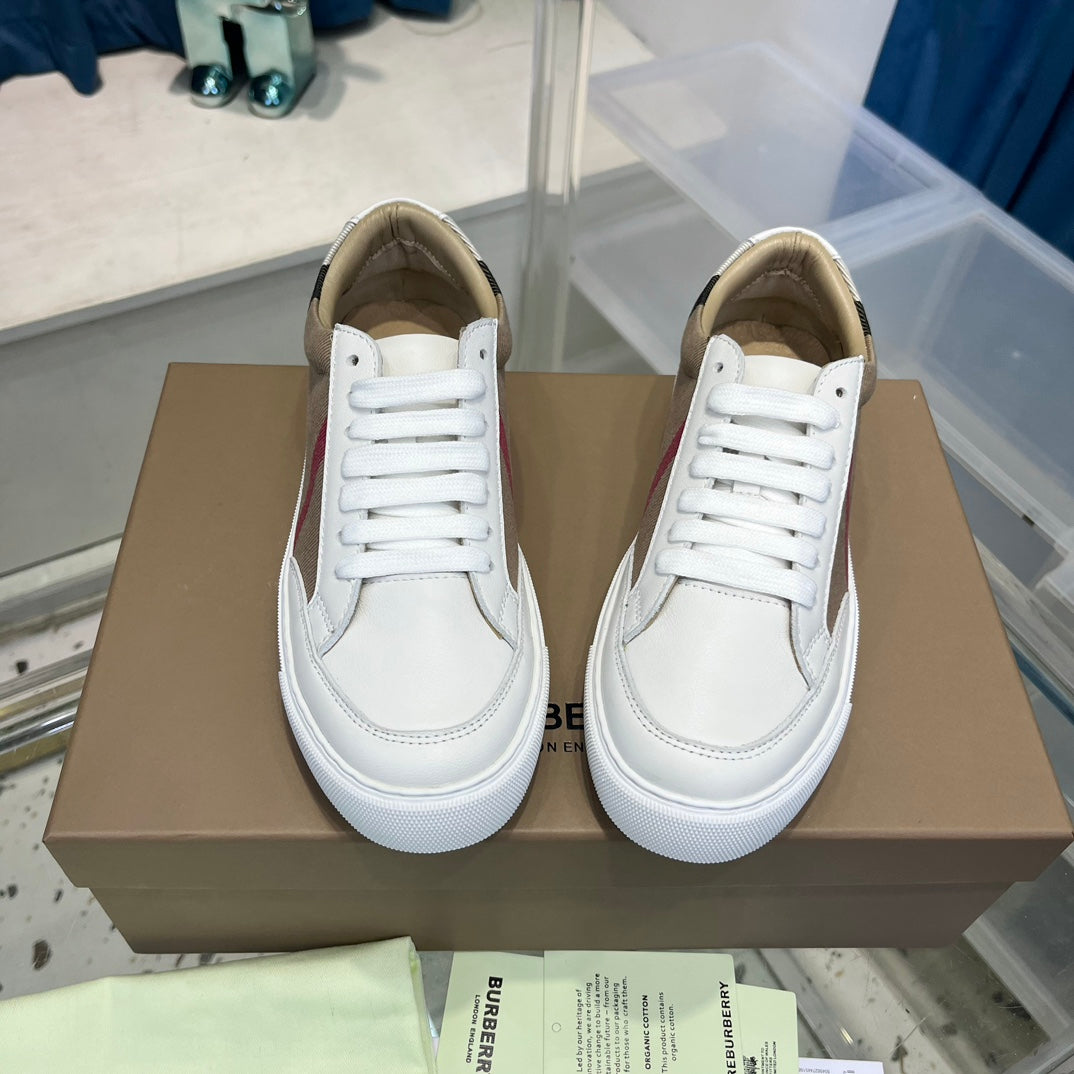 Burberry Sneakers
