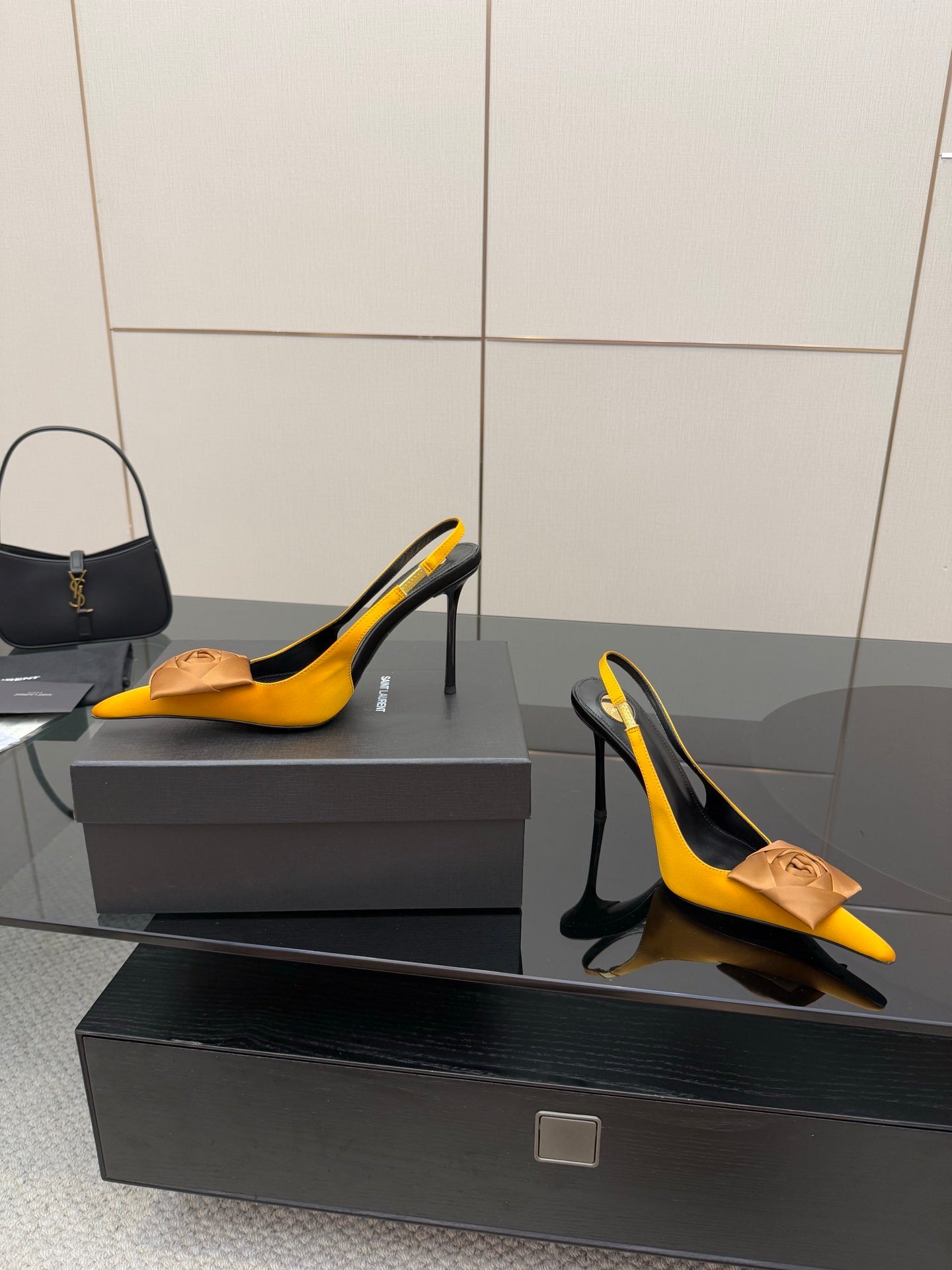Saint Laurent 110 Bow