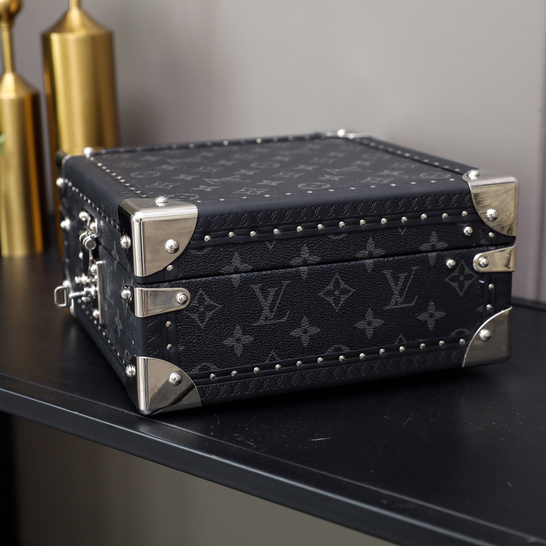 Louis Vuitton Jewelry Case Trunk