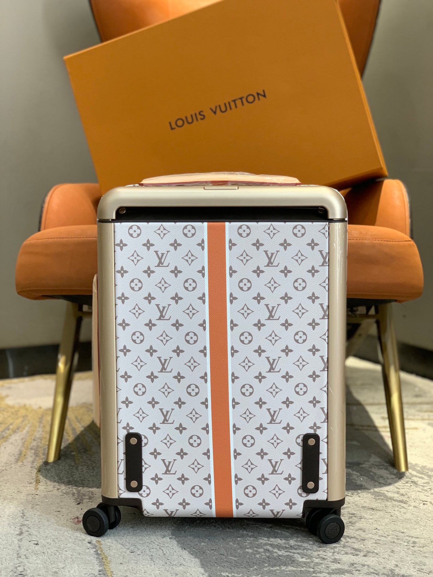 Louis Vuitton Horizon 55