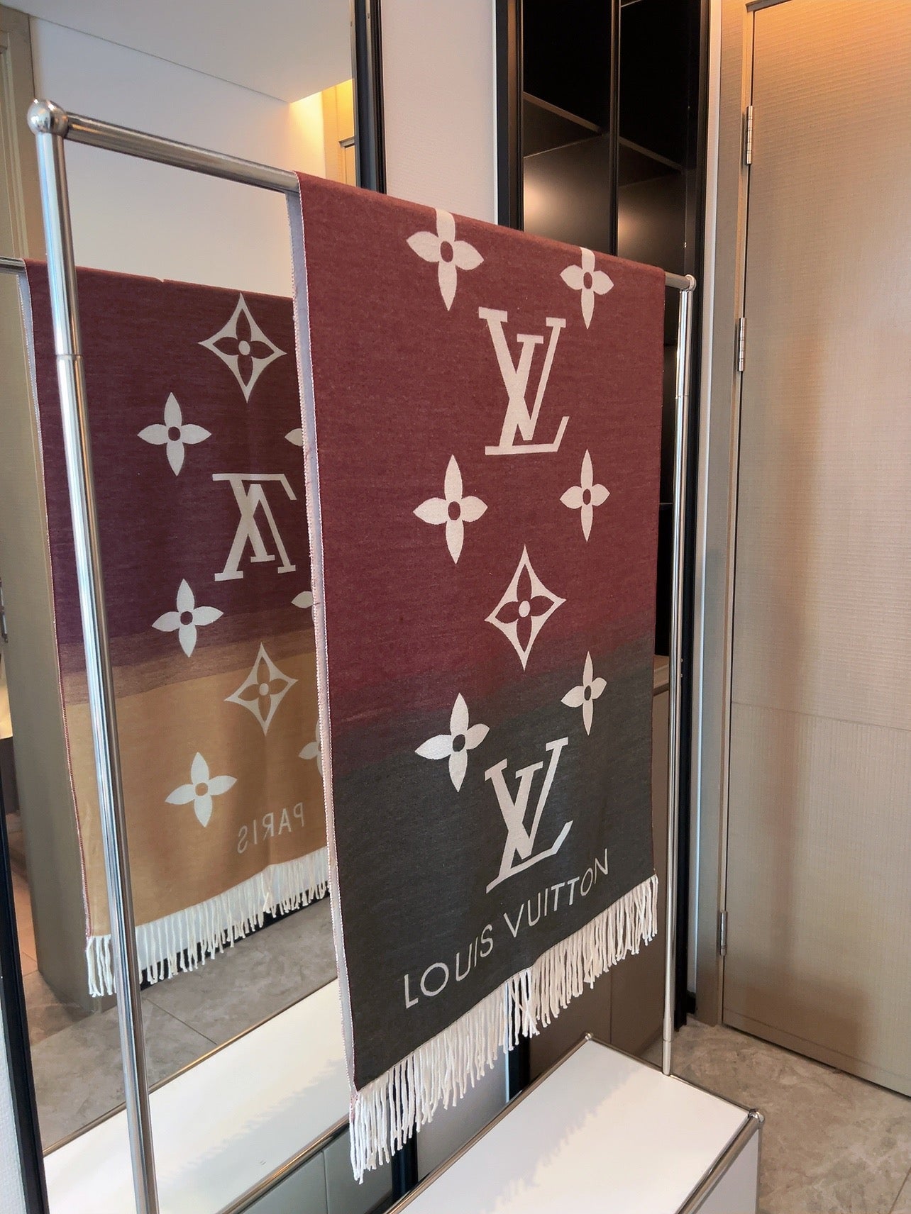 Louis Vuitton scarf