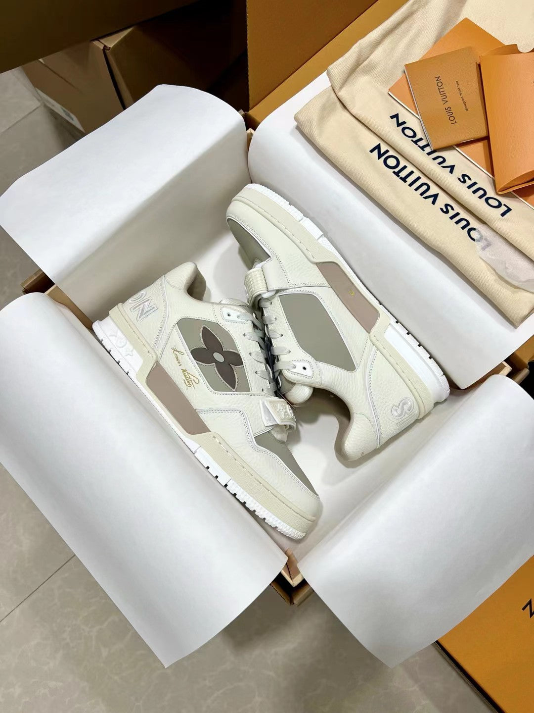 Louis Vuitton Sneakers