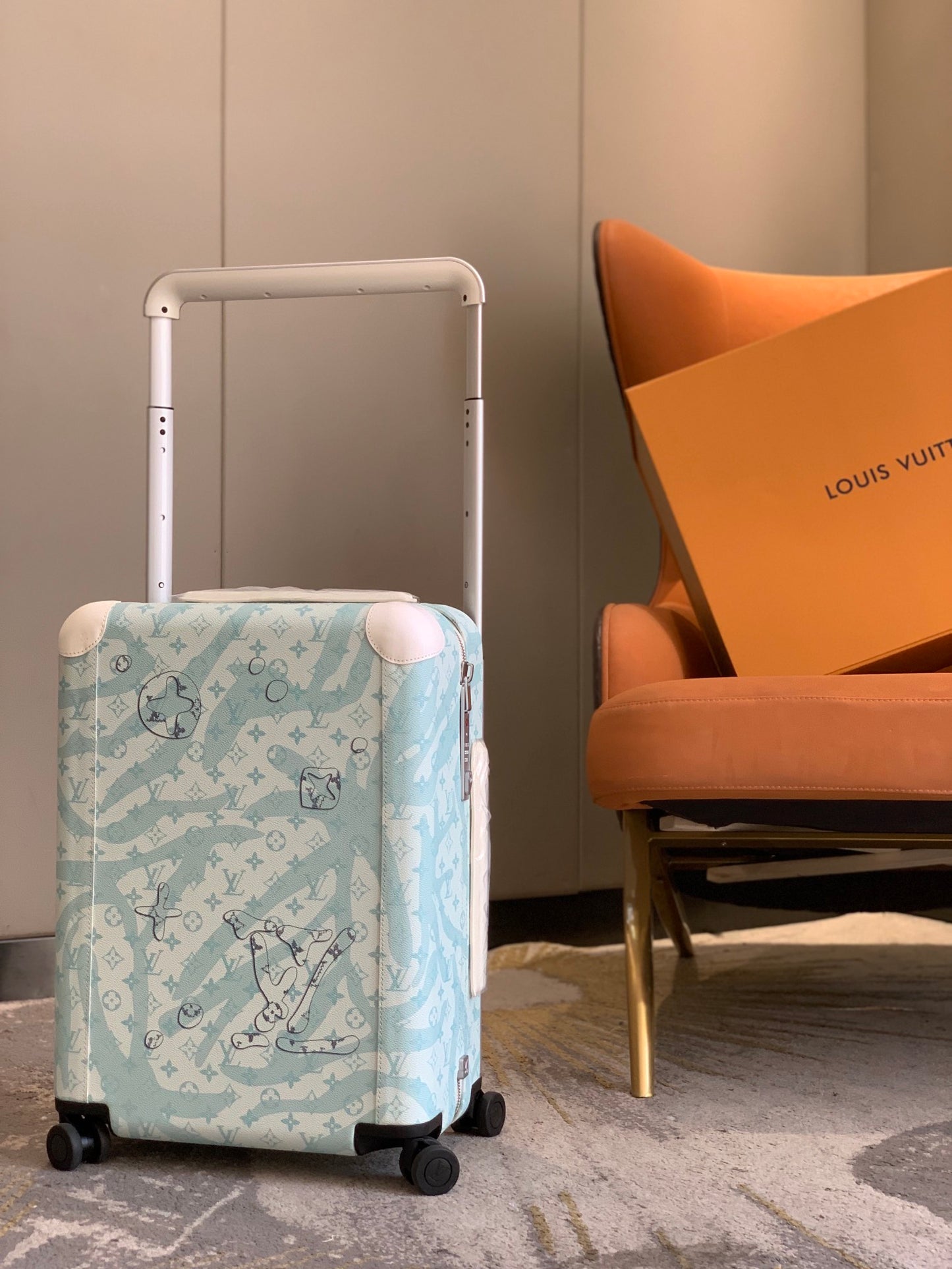 Louis Vuitton Horizon 55