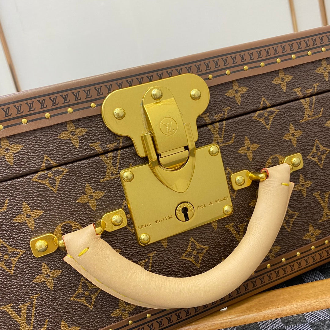 Louis Vuitton Bisten 50 Attache Hard Case Trunk
