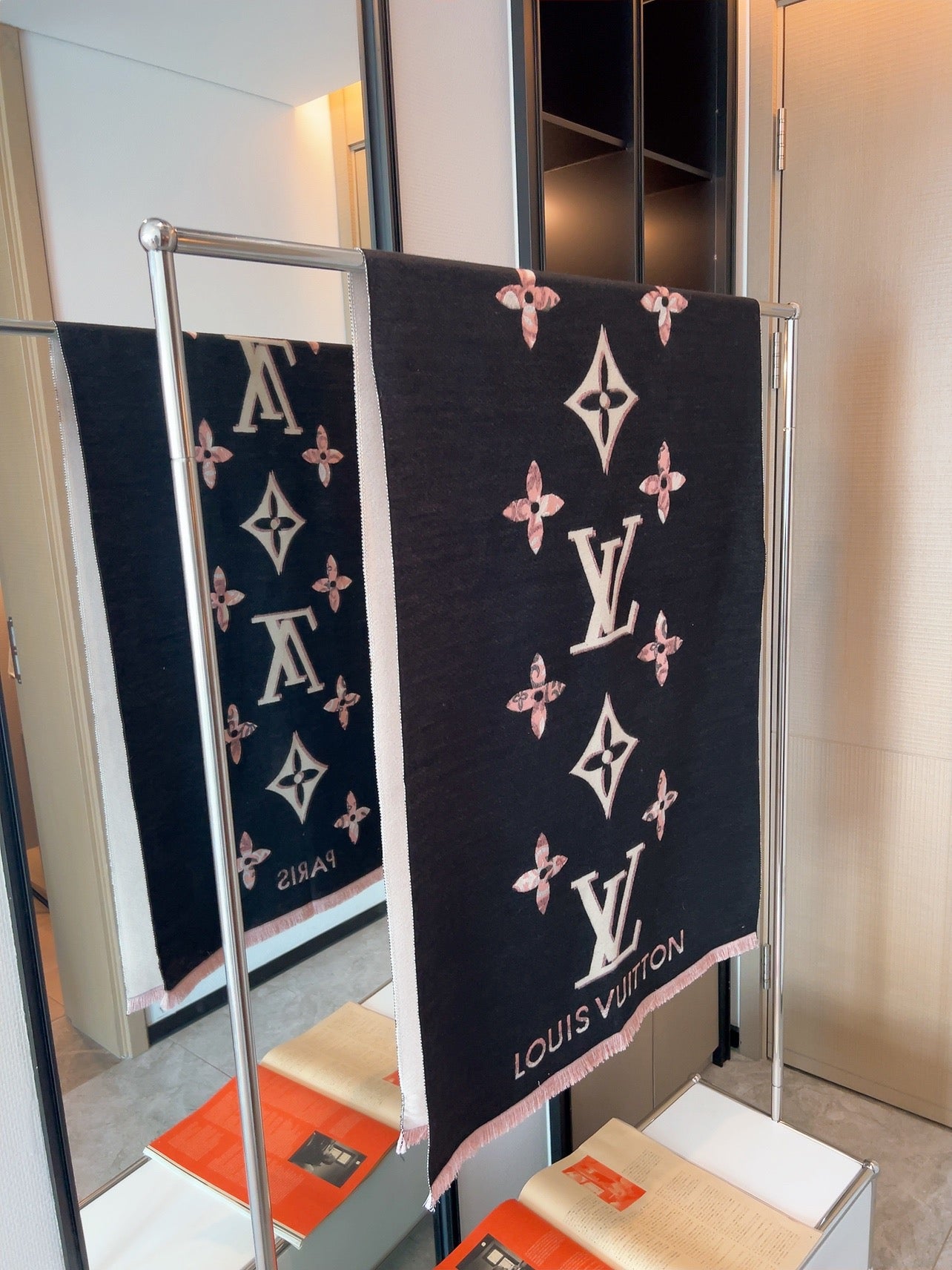 Louis Vuitton scarf