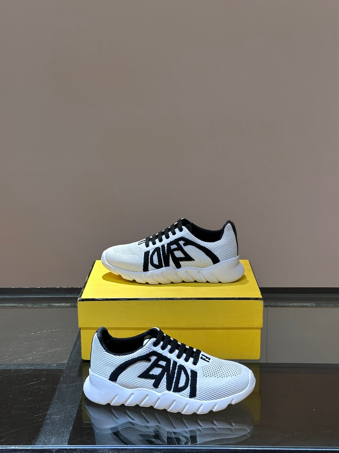 Fendi Sneakers