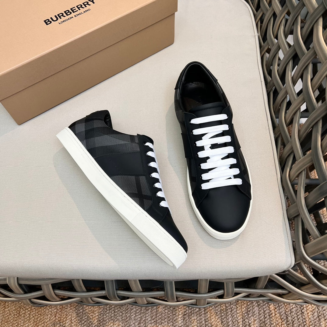 Burberry Sneakers
