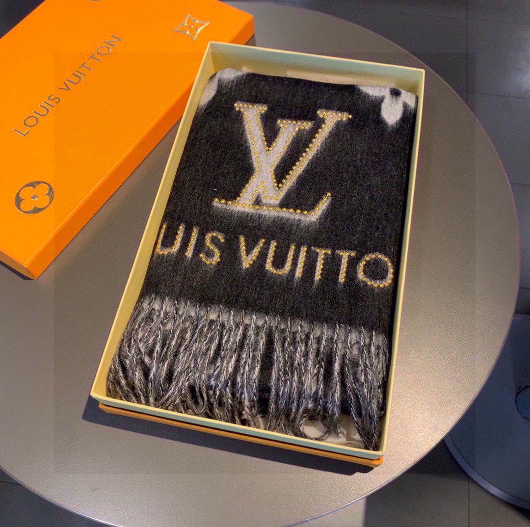Louis Vuitton scarf