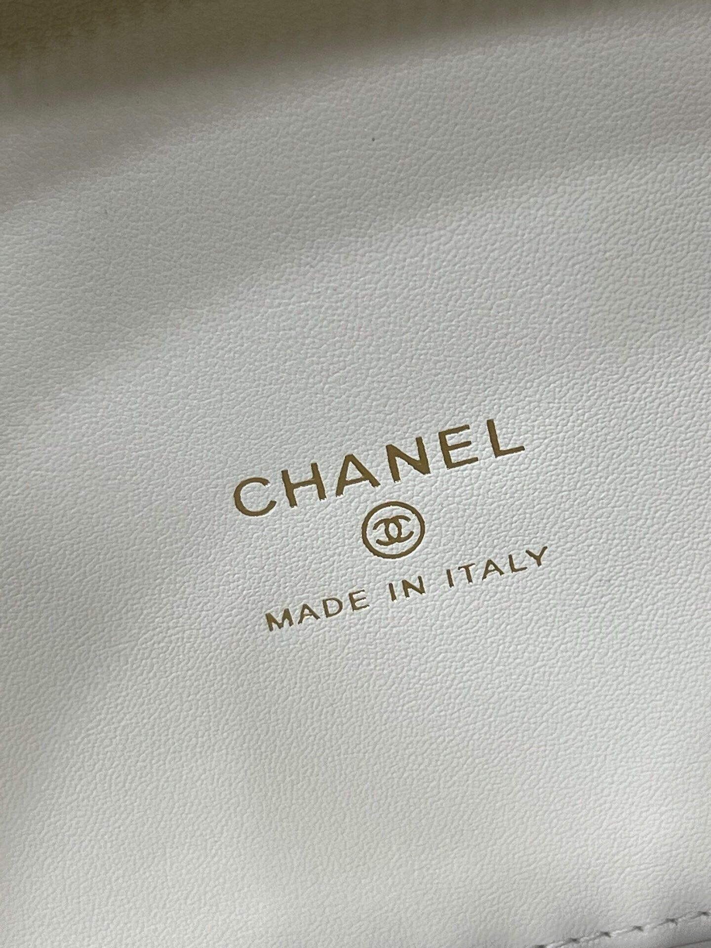 Chanel 22C Mini Round Vanity Bag