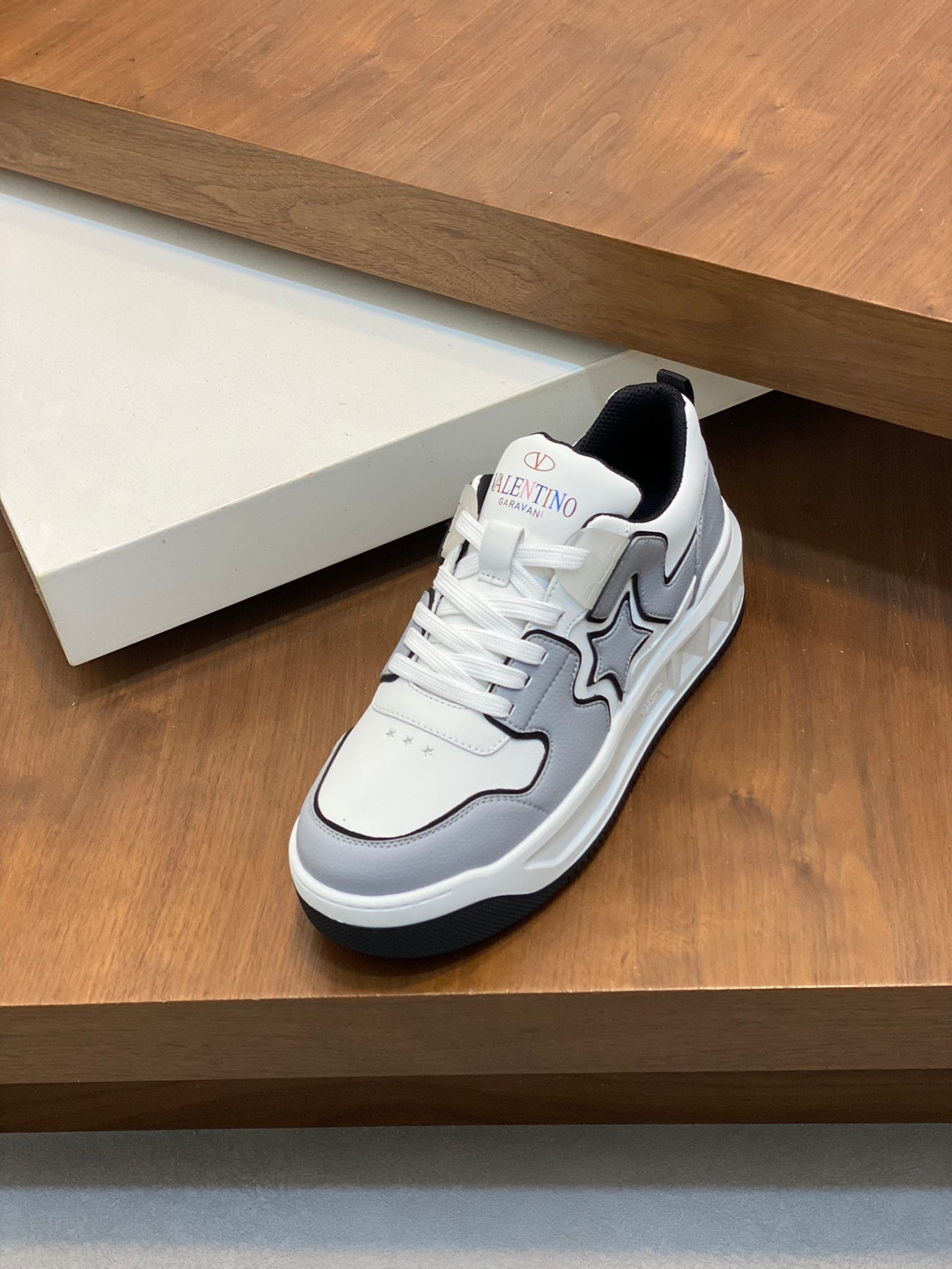 Valentino low top Sneakers