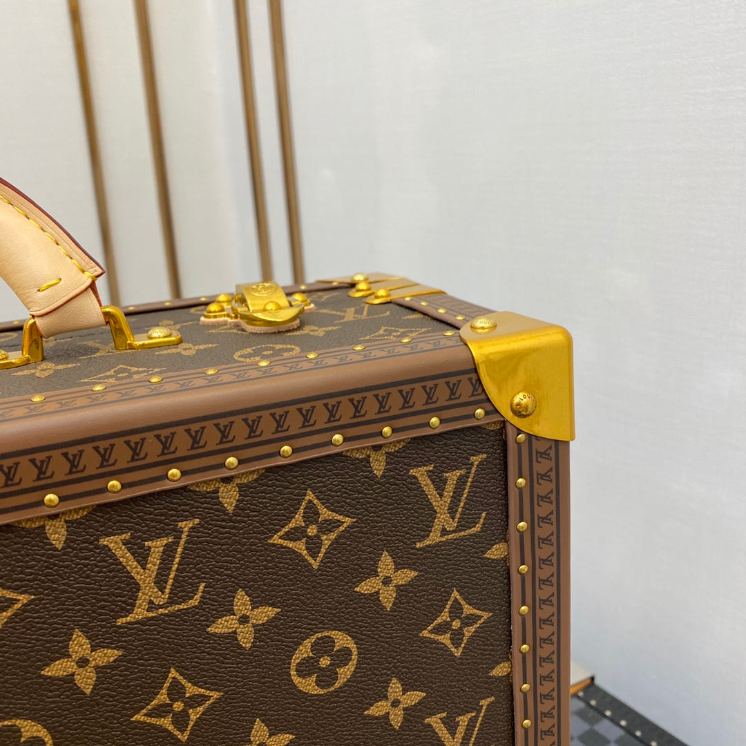 Louis Vuitton Bisten 50 Attache Hard Case Trunk