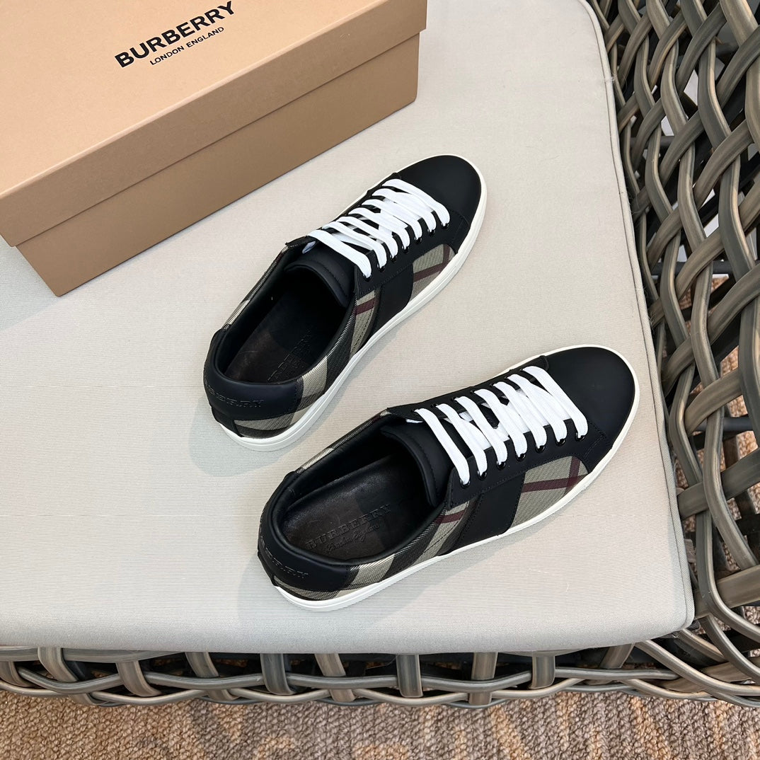 Burberry Sneakers