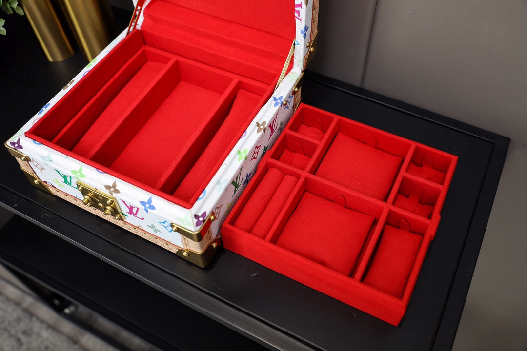 Louis Vuitton Jewelry Case Trunk