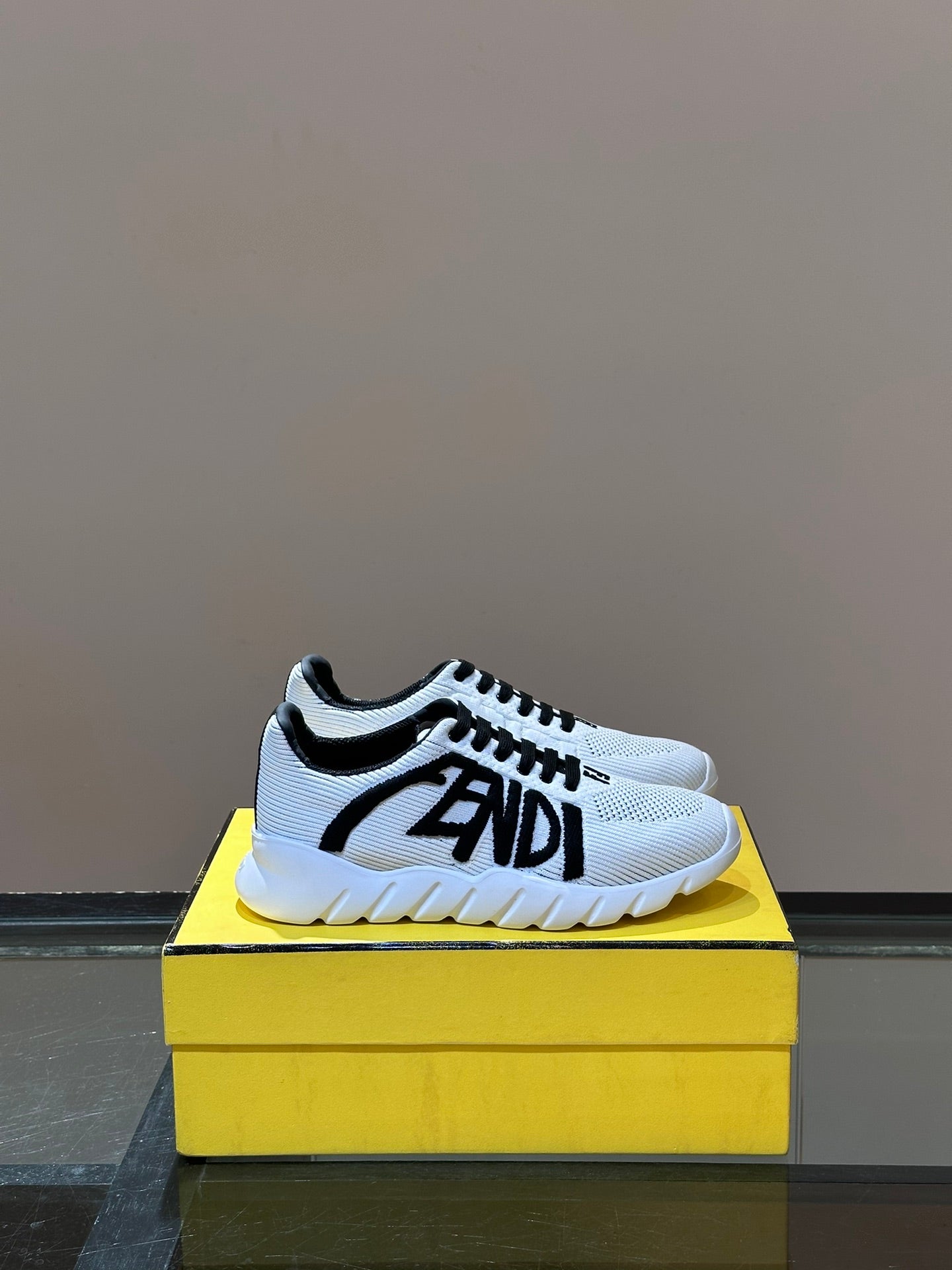 Fendi Sneakers