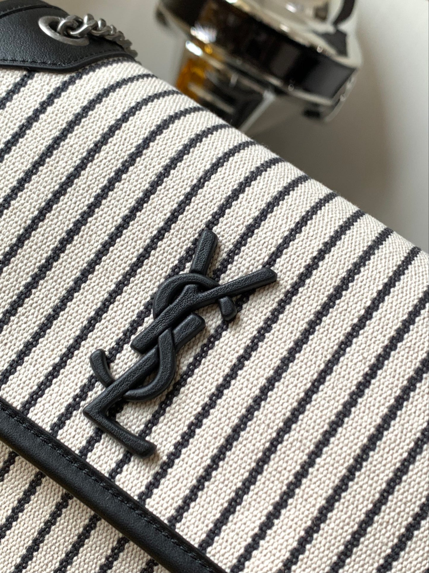 Saint Laurent YSL Niki Small