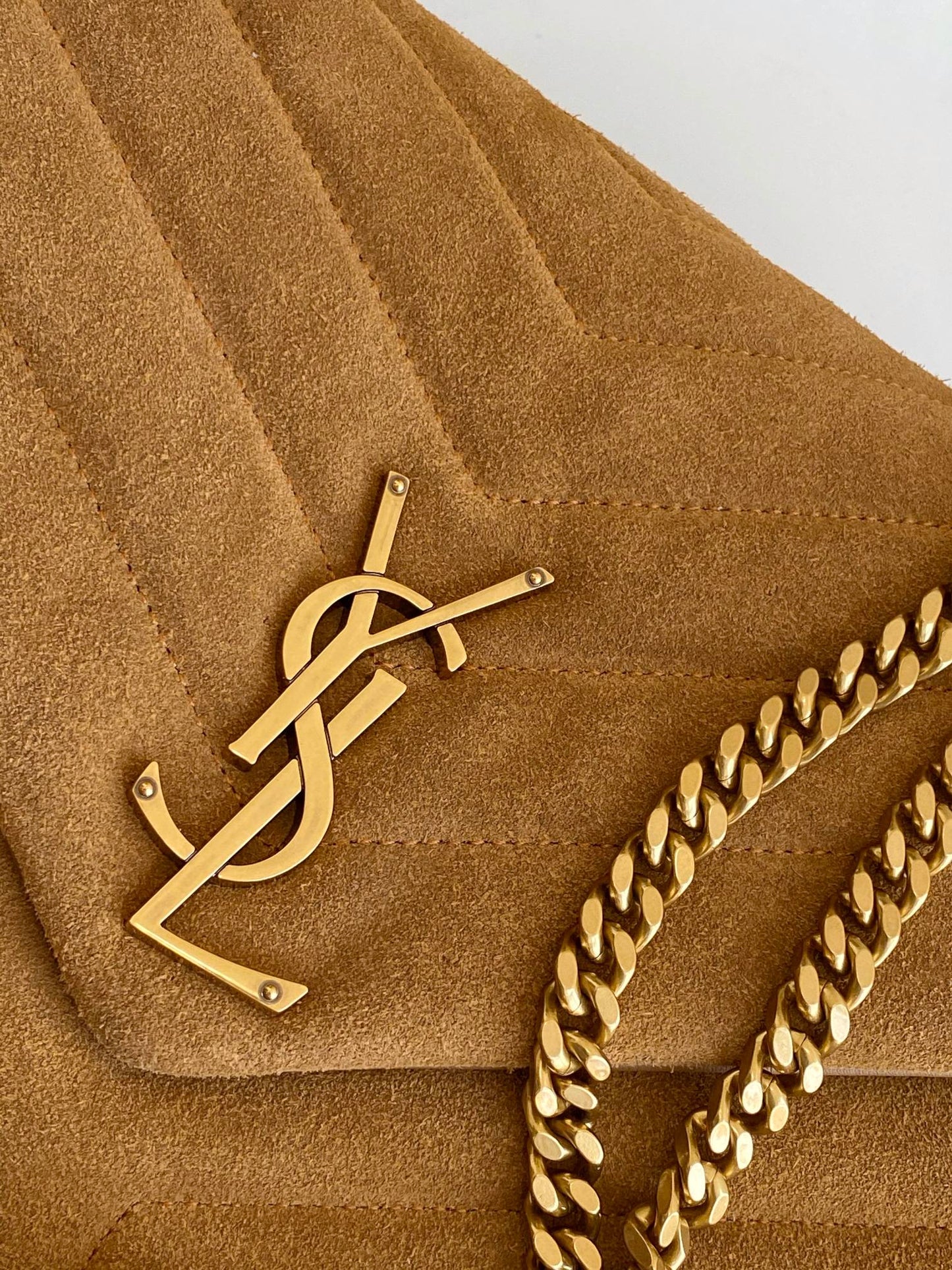 Saint Laurent Women's Loulou Medium Shoulder Bag