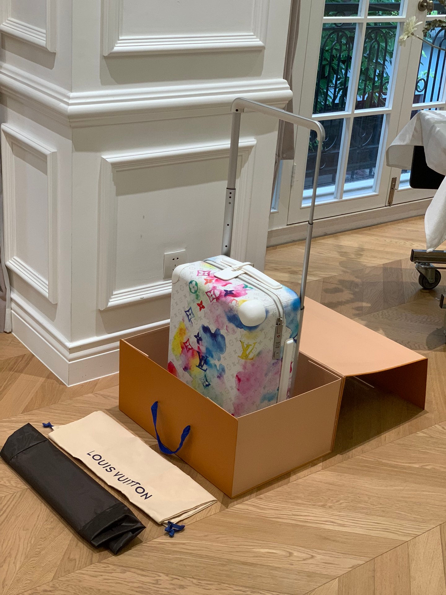 Louis Vuitton Horizon 55