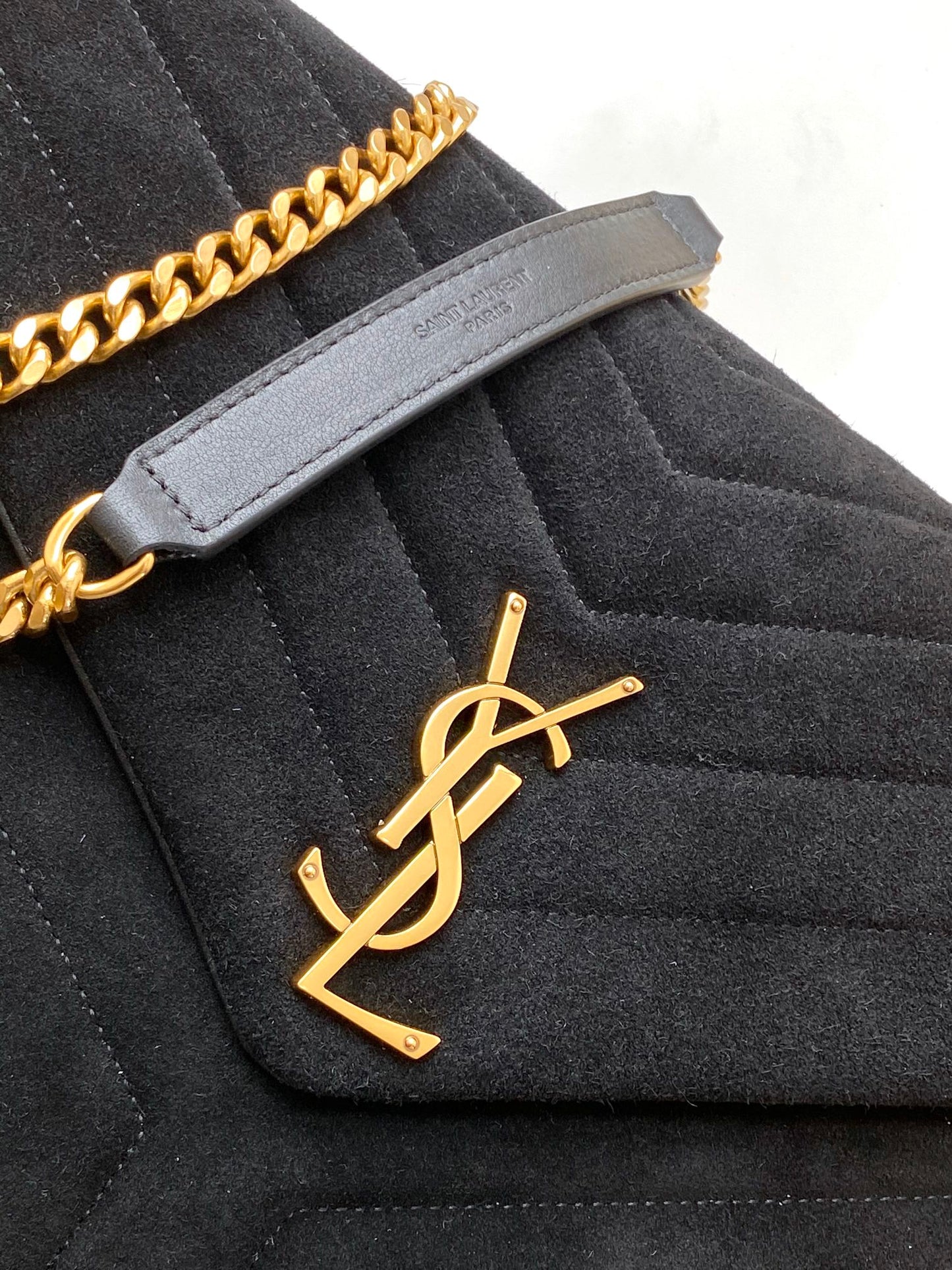 Saint Laurent Women's Loulou Medium Shoulder Bag