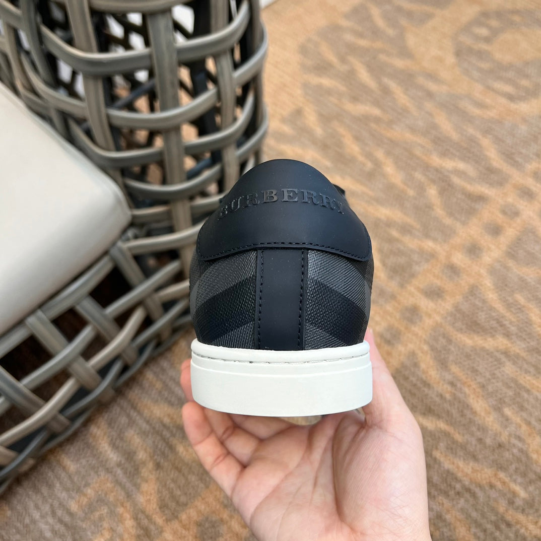Burberry Sneakers