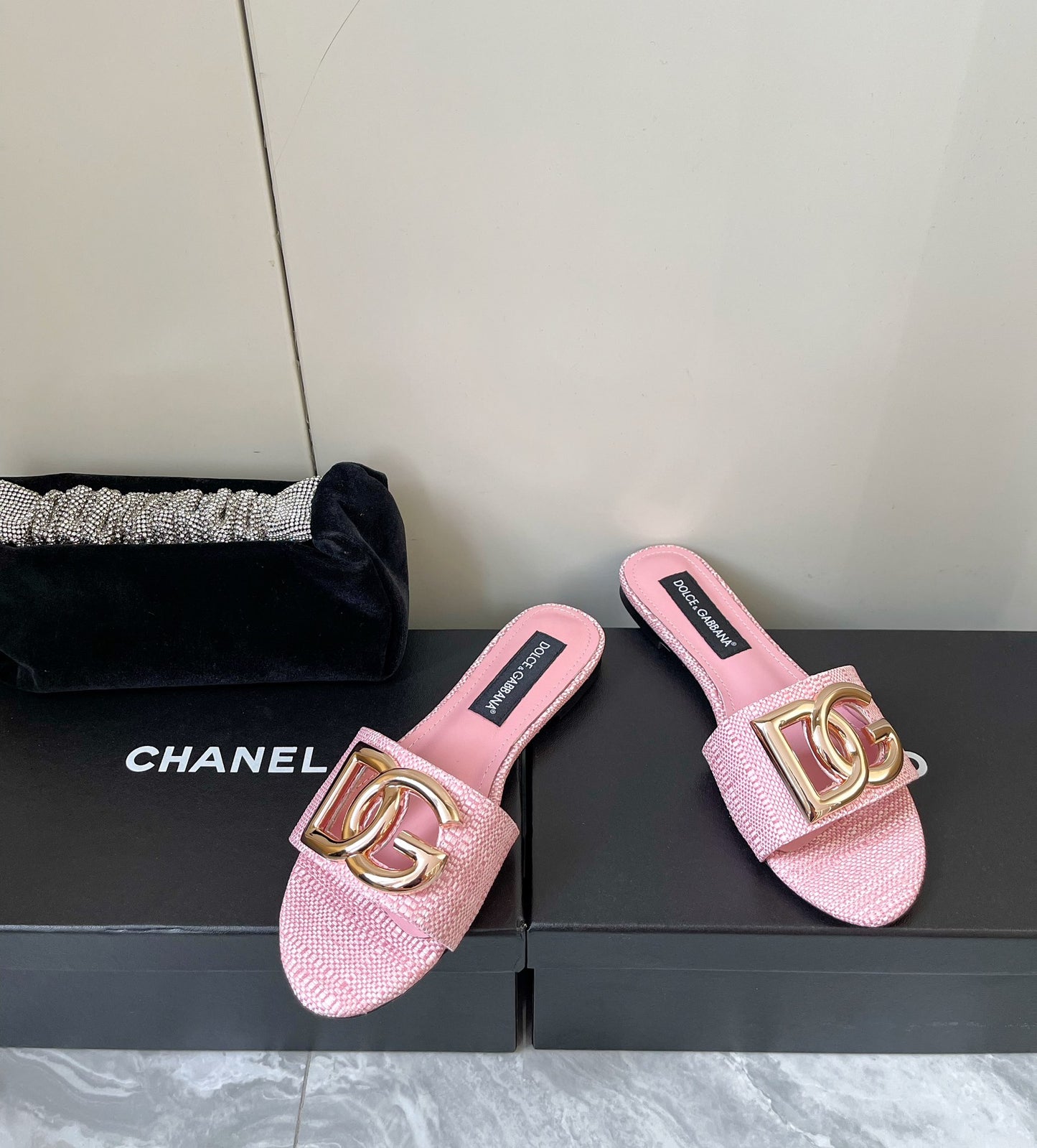 Dolce & Gabbana Women's Logo Raffia Slides