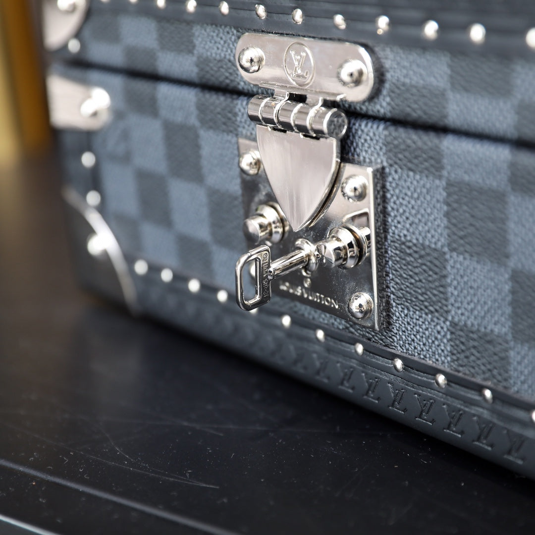 Louis Vuitton Jewelry Case Trunk