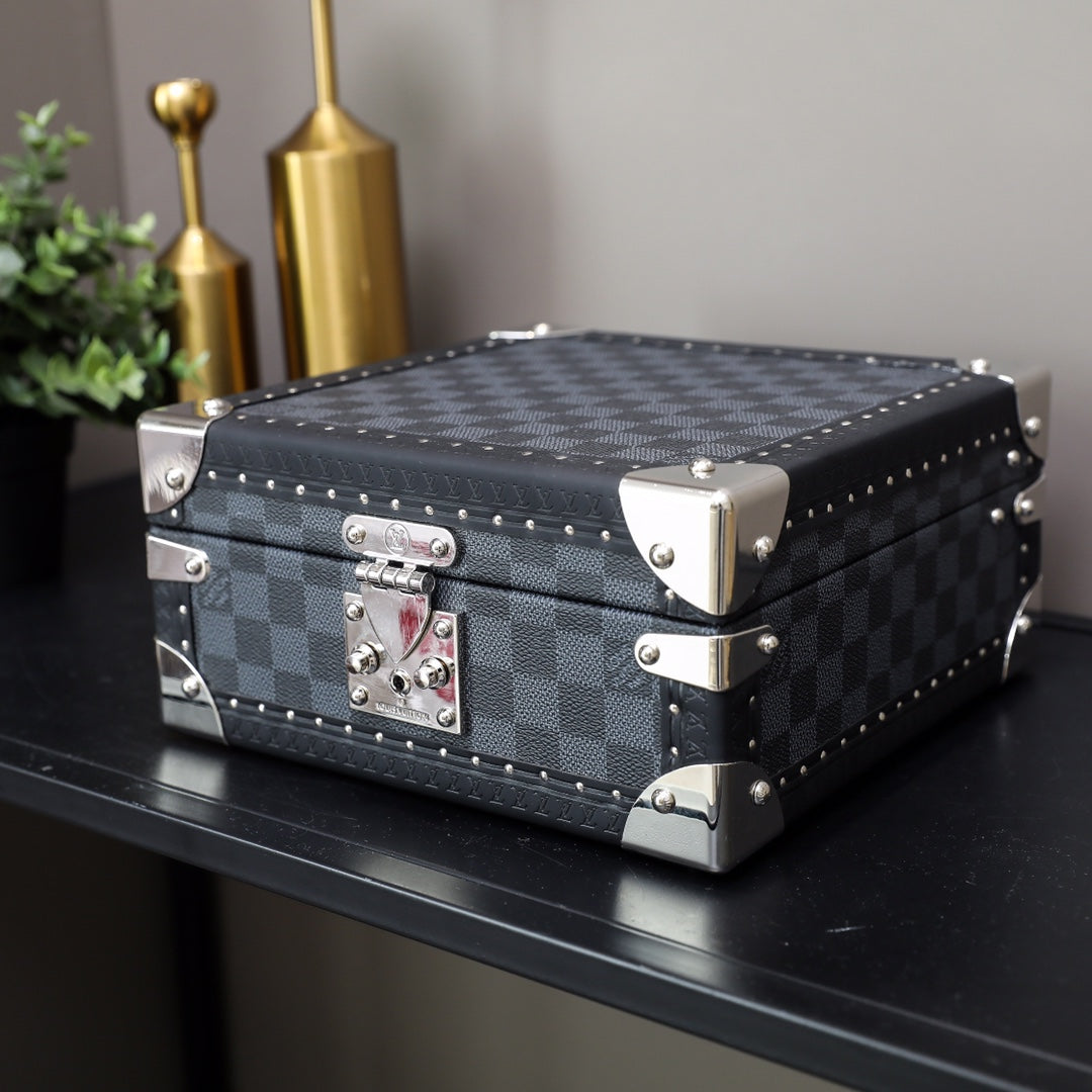 Louis Vuitton Jewelry Case Trunk