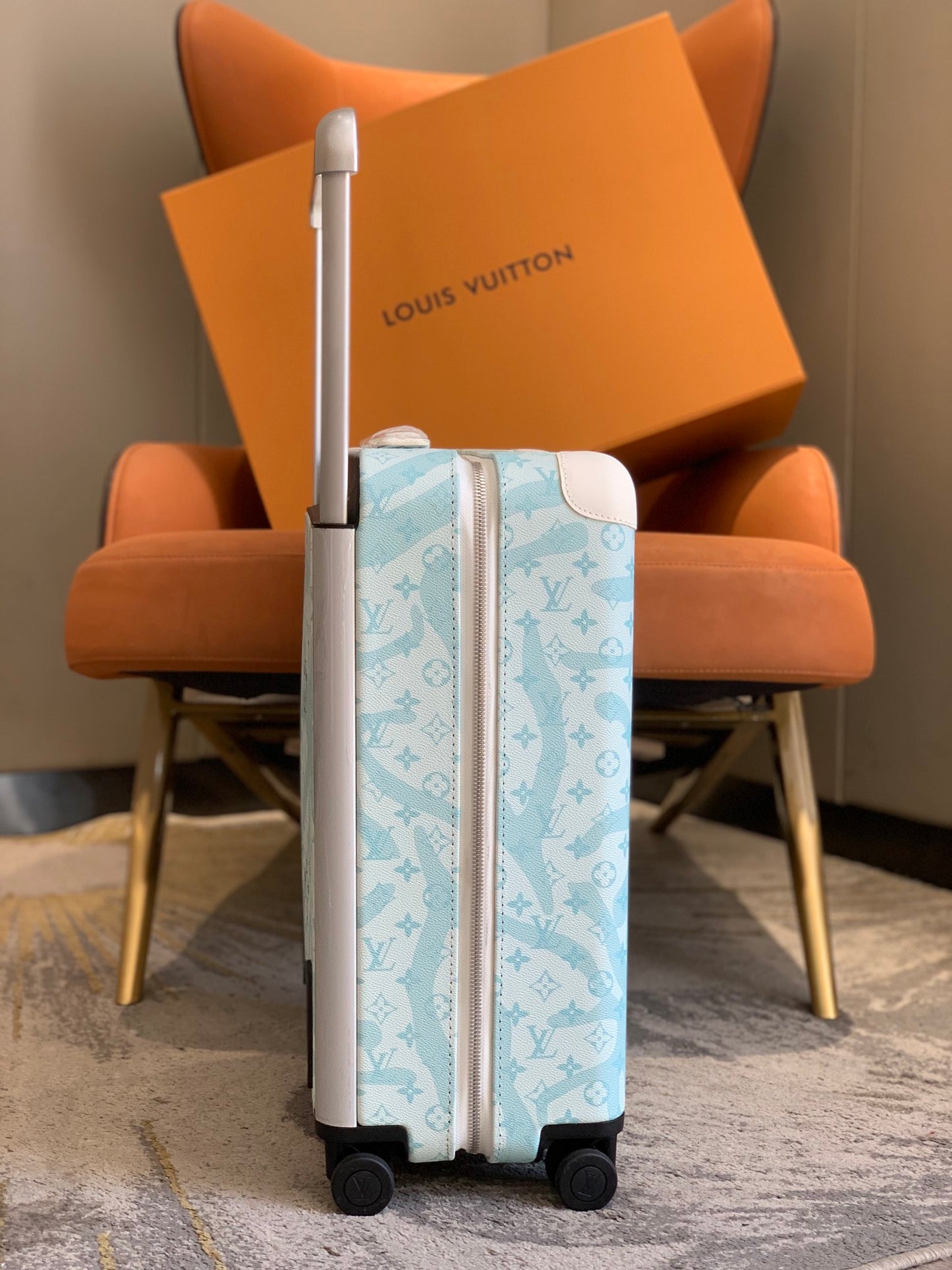 Louis Vuitton Horizon 55