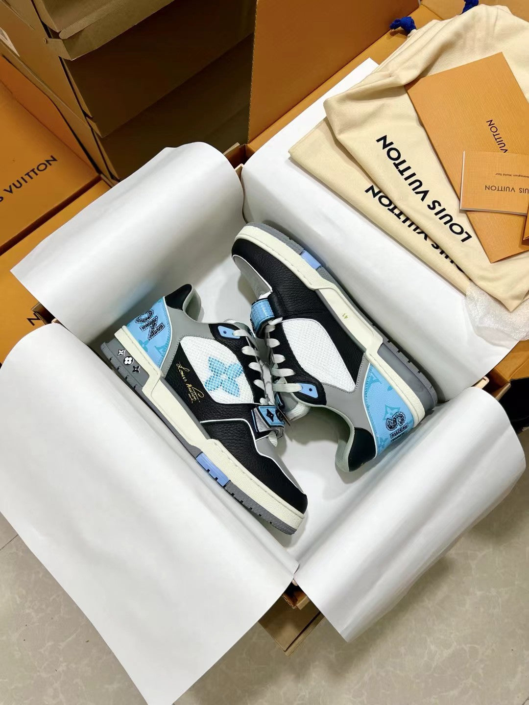 Louis Vuitton Sneakers