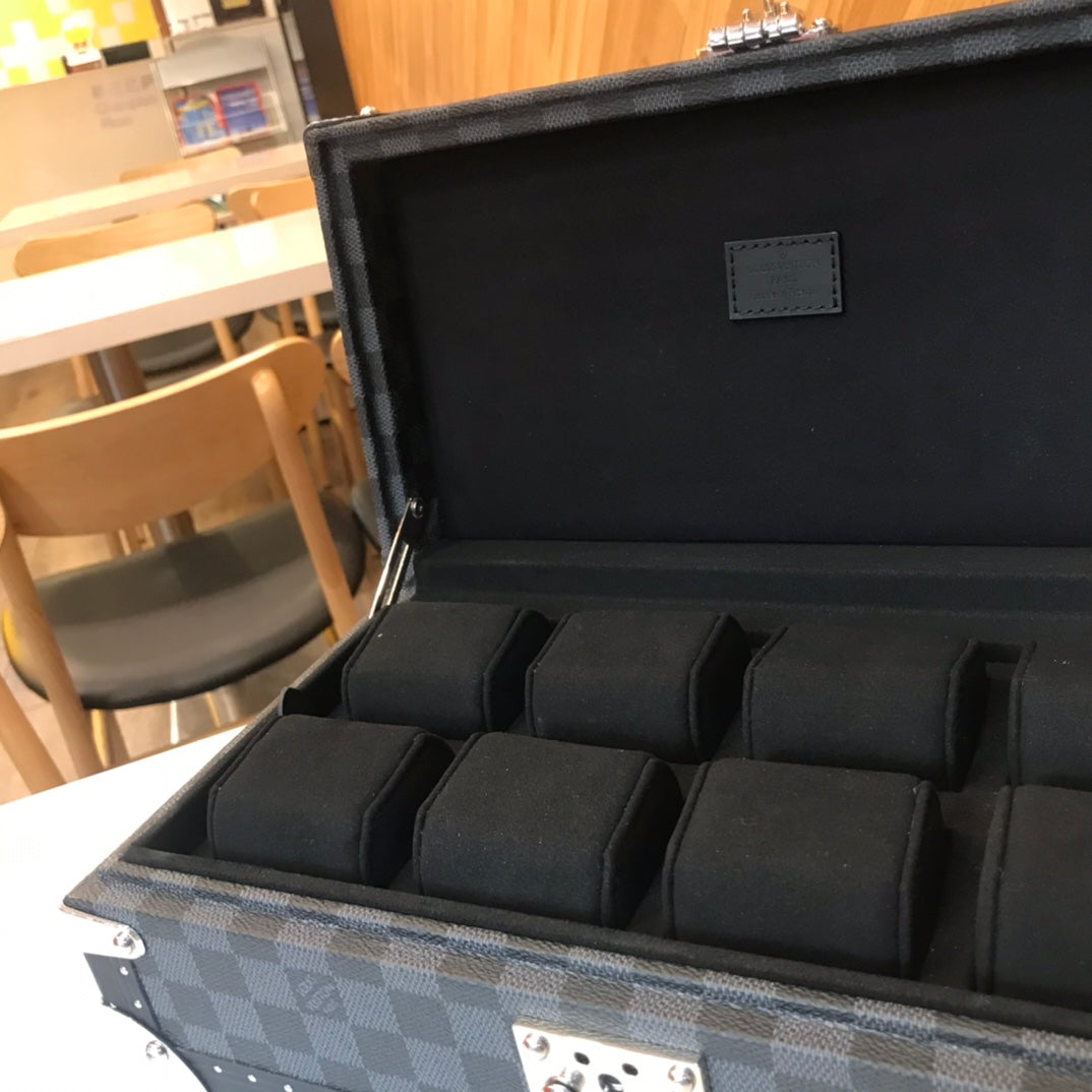 Louis Vuitton Coffret 8 Montres