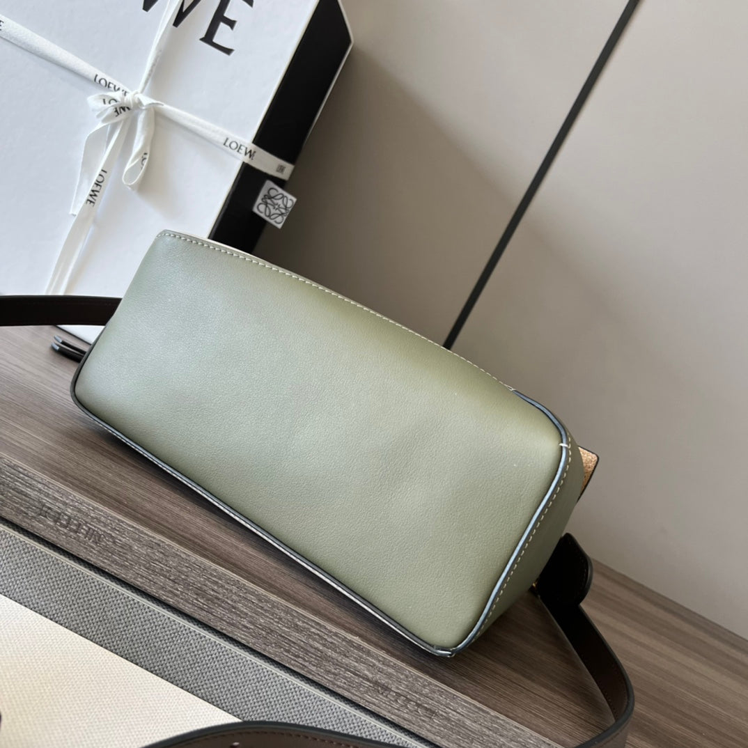 Loewe Puzzle Bag