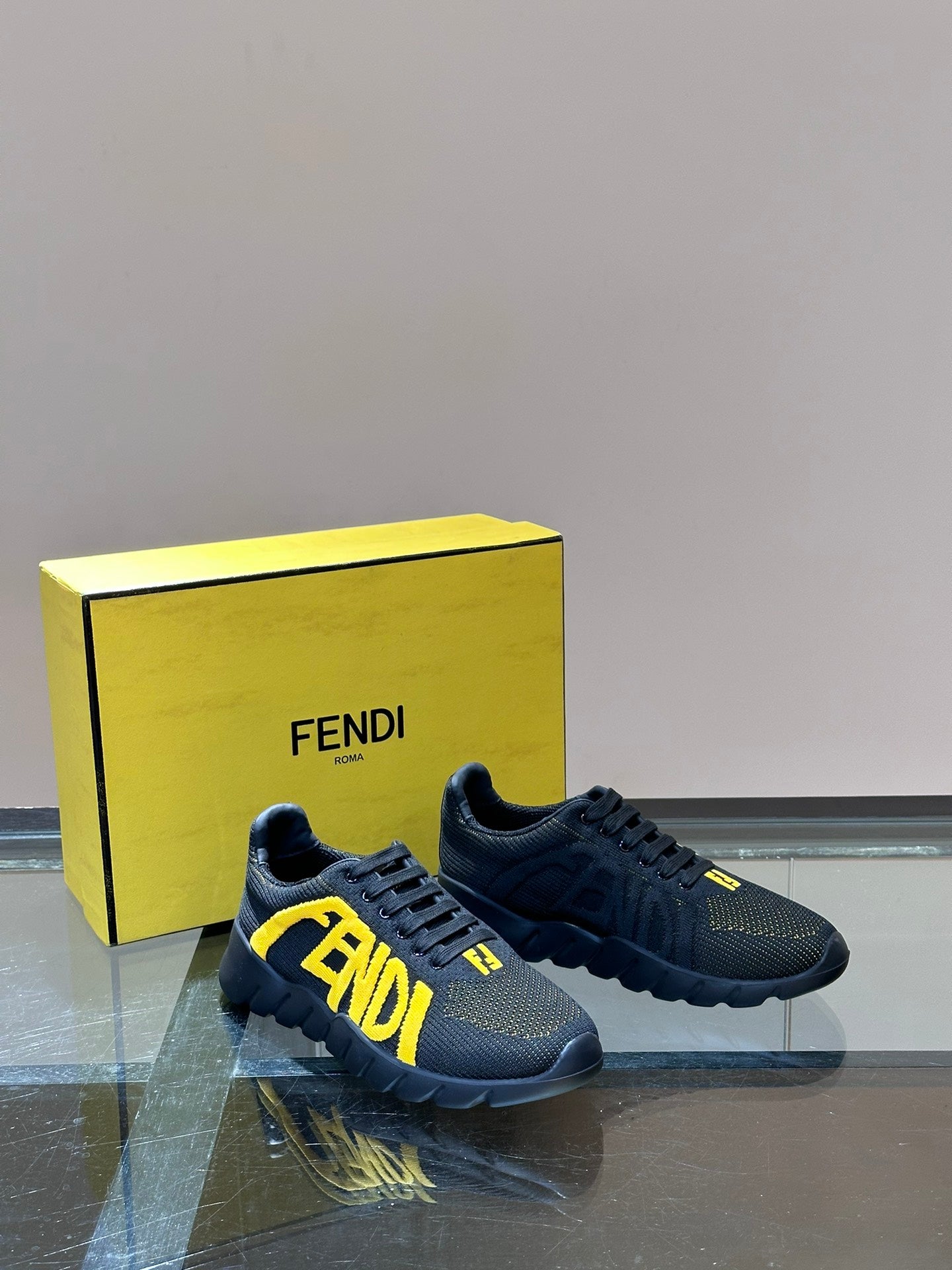 Fendi Sneakers