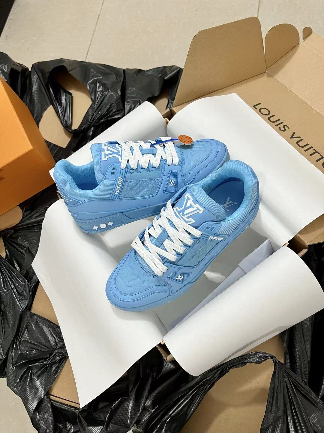 Louis Vuitton Sneakers