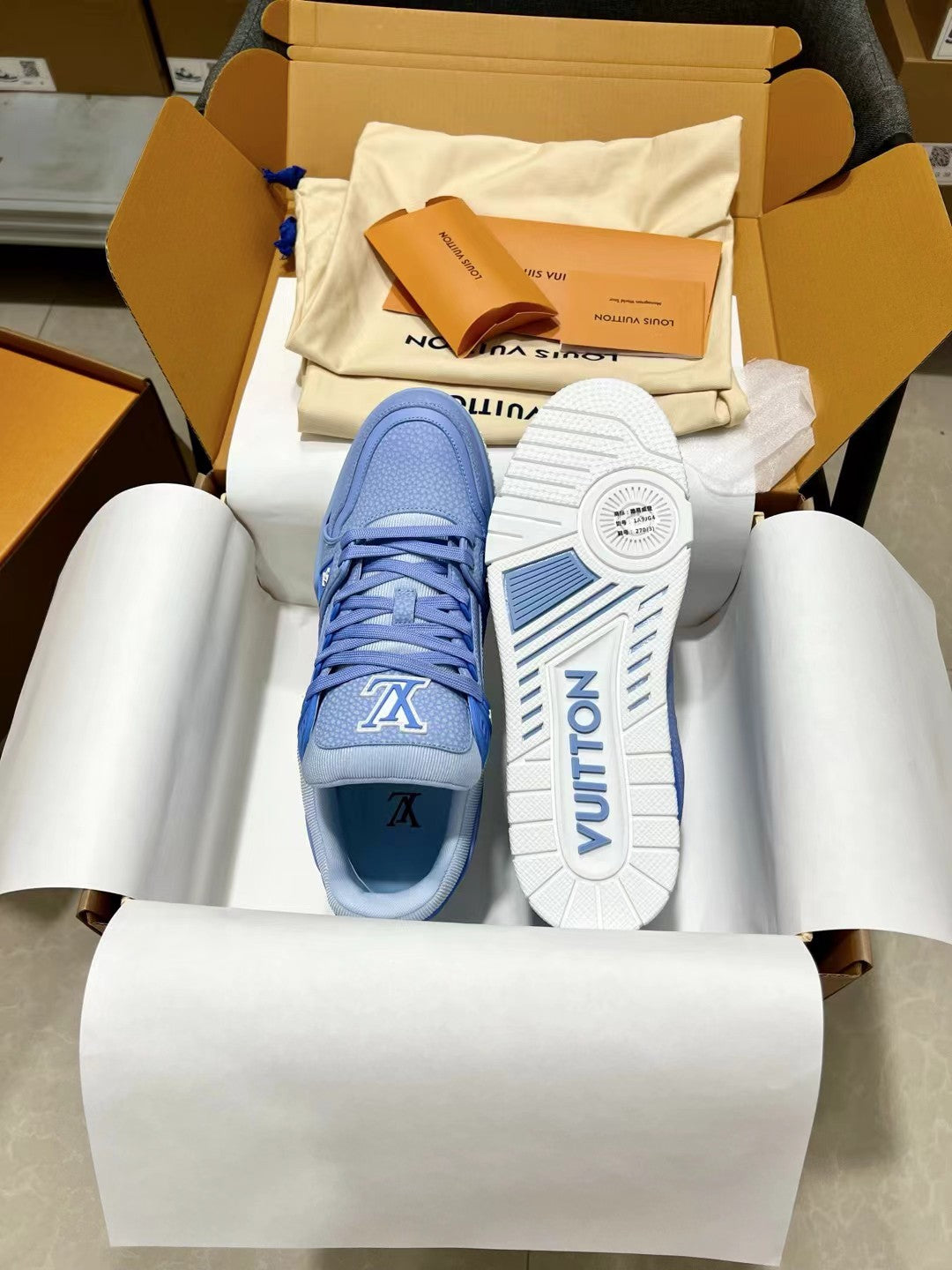Louis Vuitton Sneakers