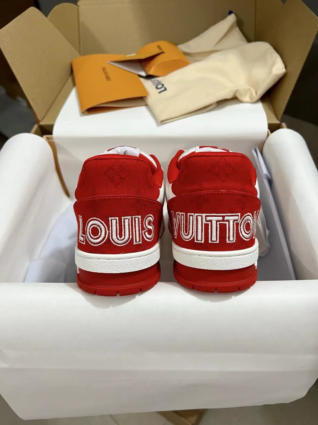 Louis Vuitton Sneakers