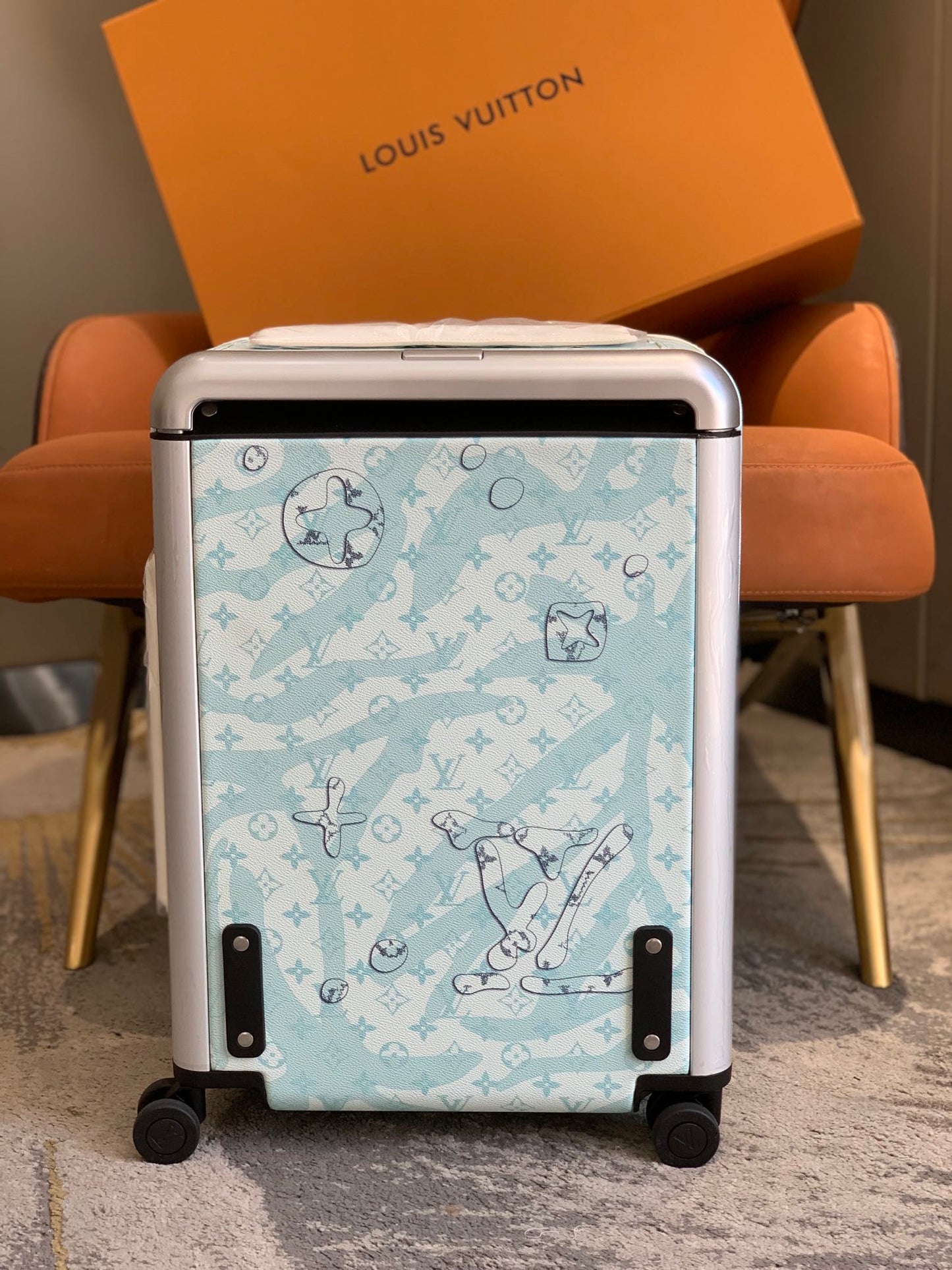 Louis Vuitton Horizon 55
