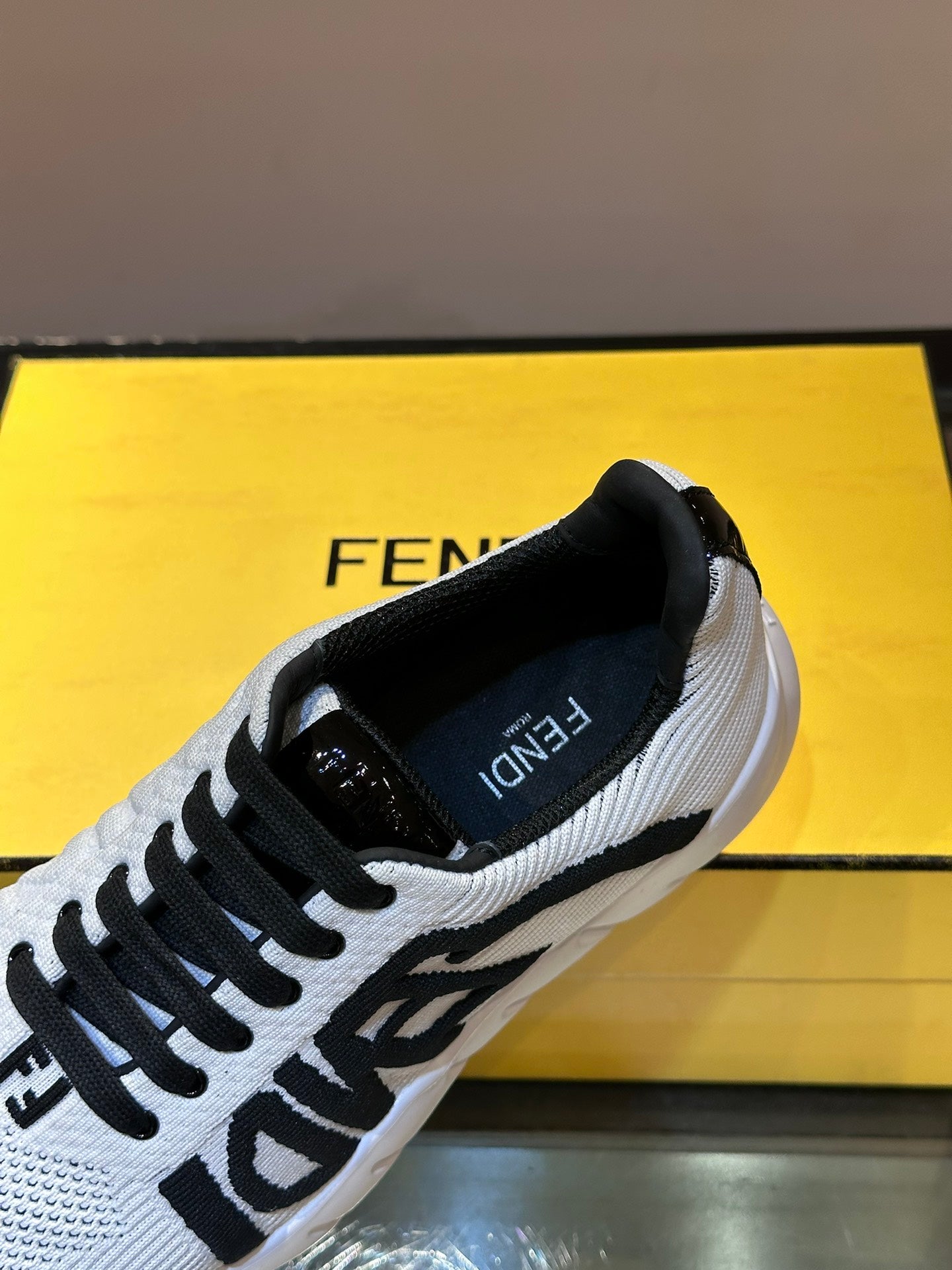 Fendi Sneakers