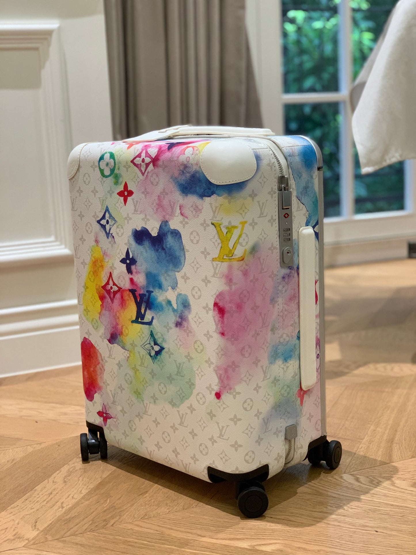 Louis Vuitton Horizon 55