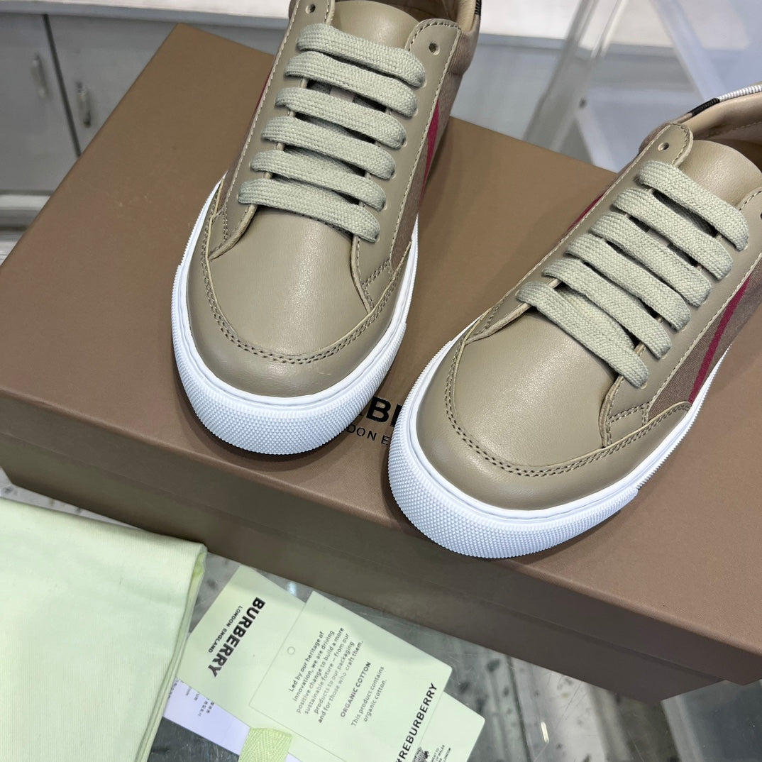 Burberry Sneakers