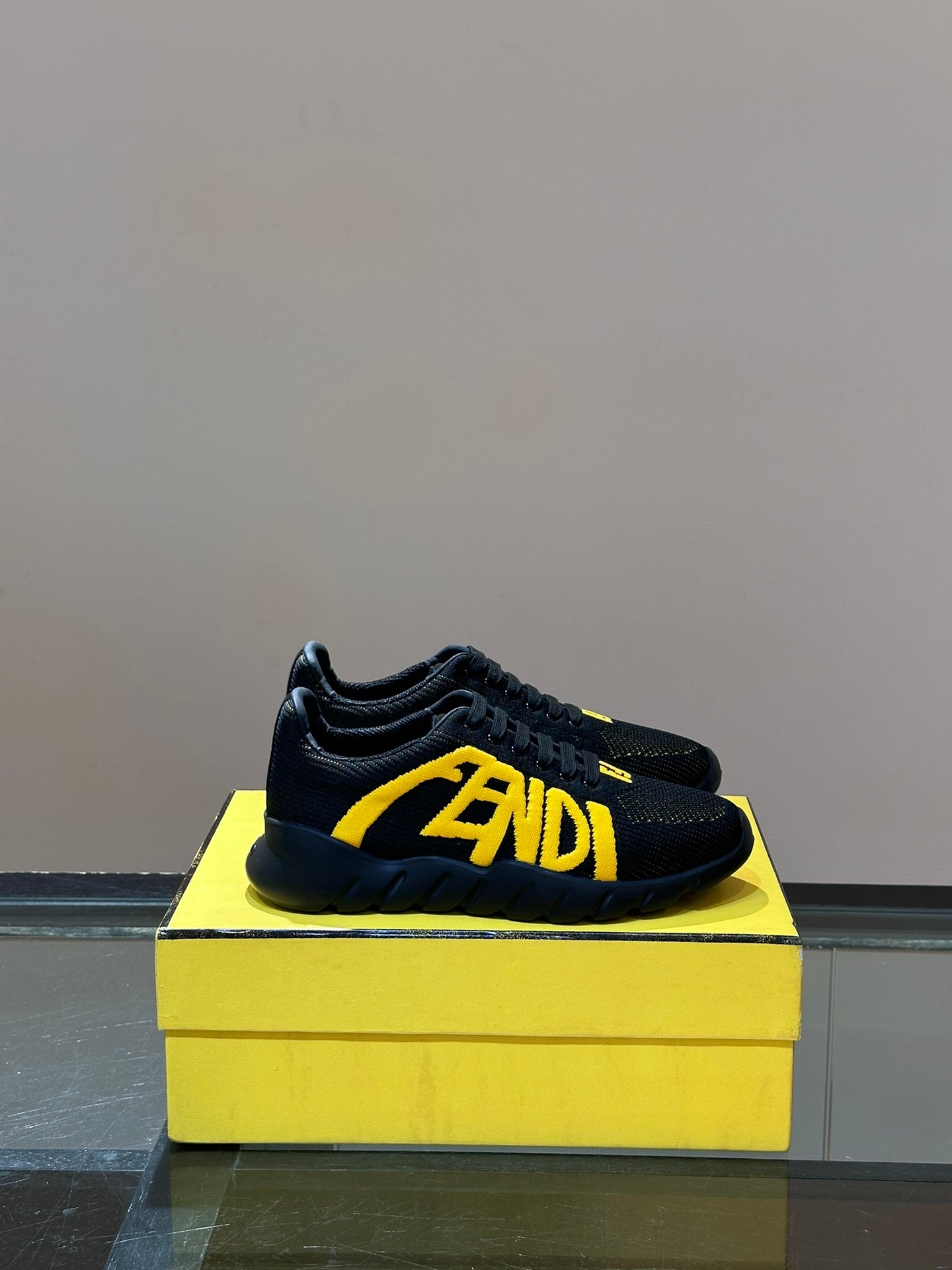 Fendi Sneakers